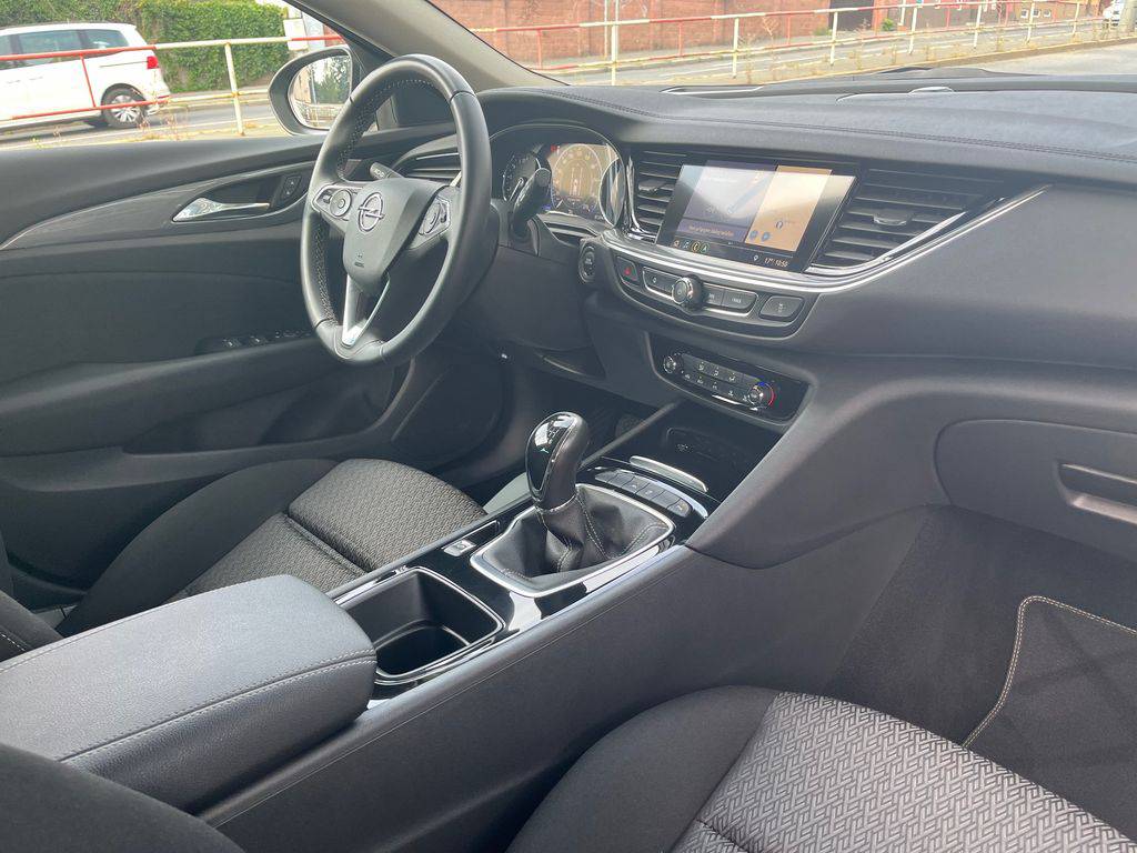 Opel Insignia 2.0CDTi-125KW/2019/1M,MAN6,ZÁR