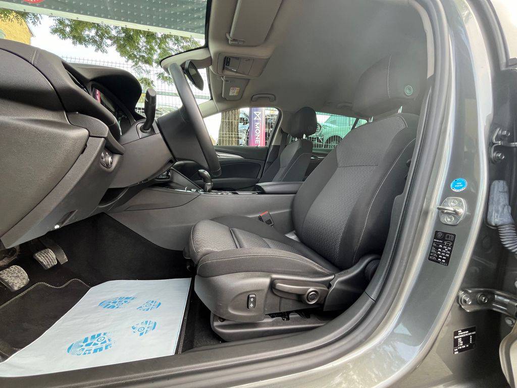 Opel Insignia 2.0CDTi-125KW/2019/1M,MAN6,ZÁR