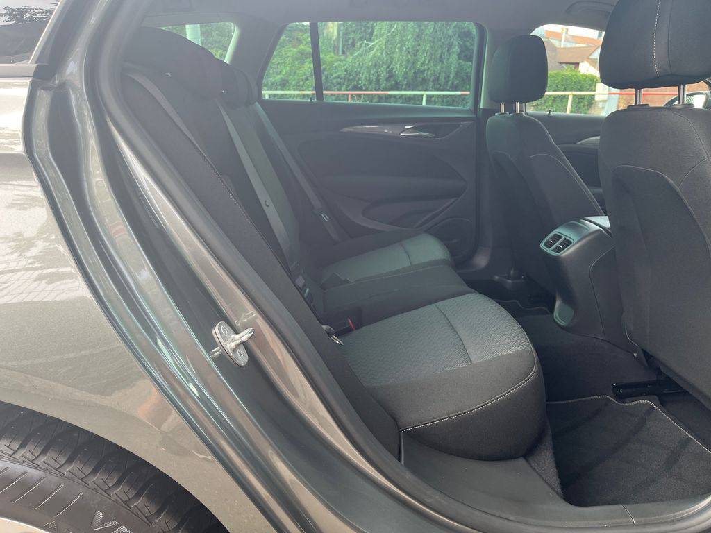 Opel Insignia 2.0CDTi-125KW/2019/1M,MAN6,ZÁR