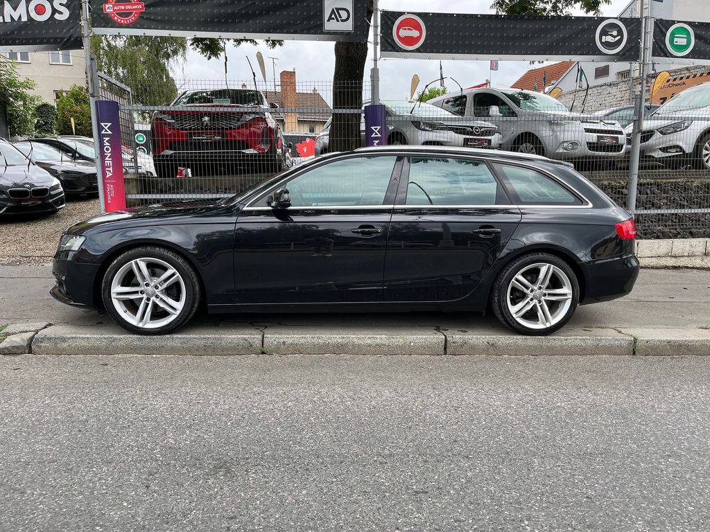 Audi A4 2.0TDI/2010/S.KNIHA,SPORT-140