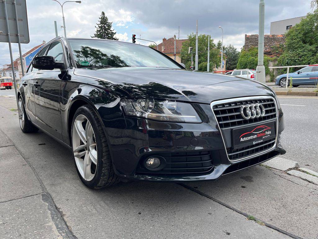 Audi A4 2.0TDI/2010/S.KNIHA,SPORT-140