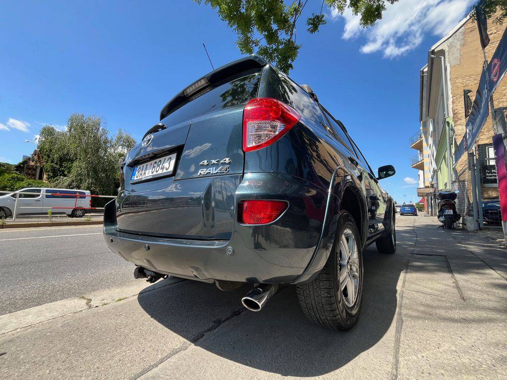 Toyota  2.2D-130kW/4x4/2006/2MAJ,MAN6,