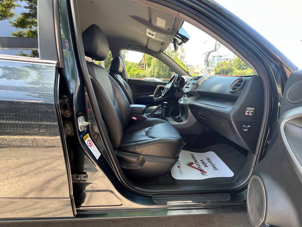 Toyota  2.2D-130kW/4x4/2006/2MAJ,MAN6,