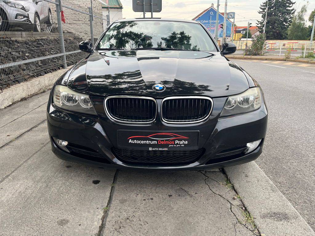 BMW 320 320d/2010/MAN6-2MAJ-WEBASTO