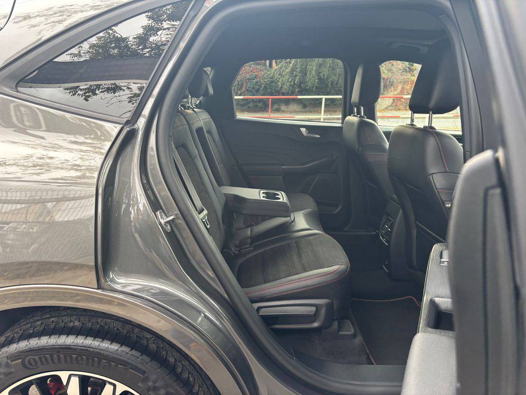 Ford Kuga 2.5PHEV/2023/ST-Line X-1MAJ