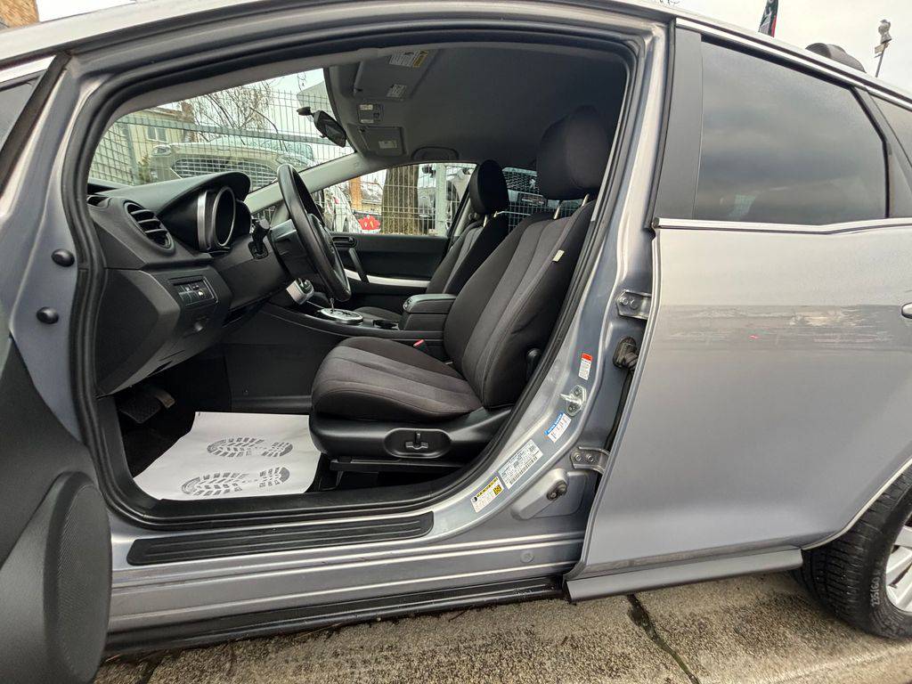 Mazda CX-7 2.3DISI-AT,1MAJ-4X2-S.KNIHA