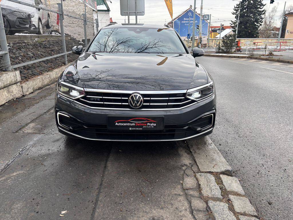 Volkswagen Passat 1.4TSI-GTE2022/PLUG-IN-HYBRID