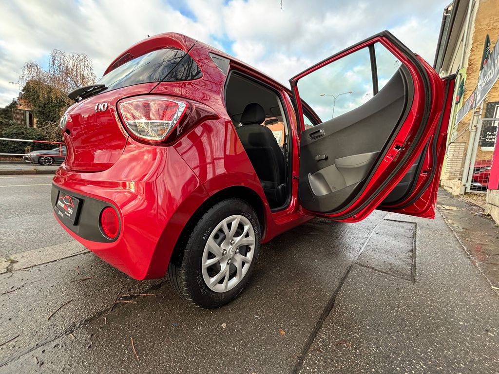 Hyundai i10 1.0i 49kW/2019/1MAJ,S-KNIHA