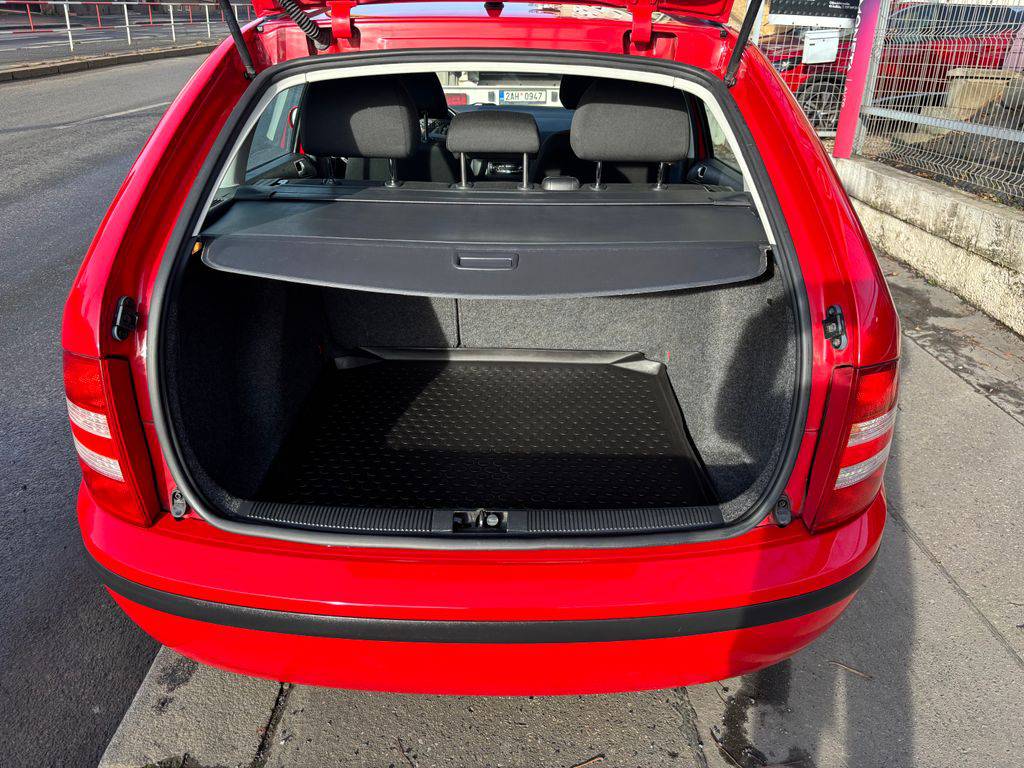 Škoda Fabia 1.2HTP/2006/1MAJ.ČR.S.KNIHA