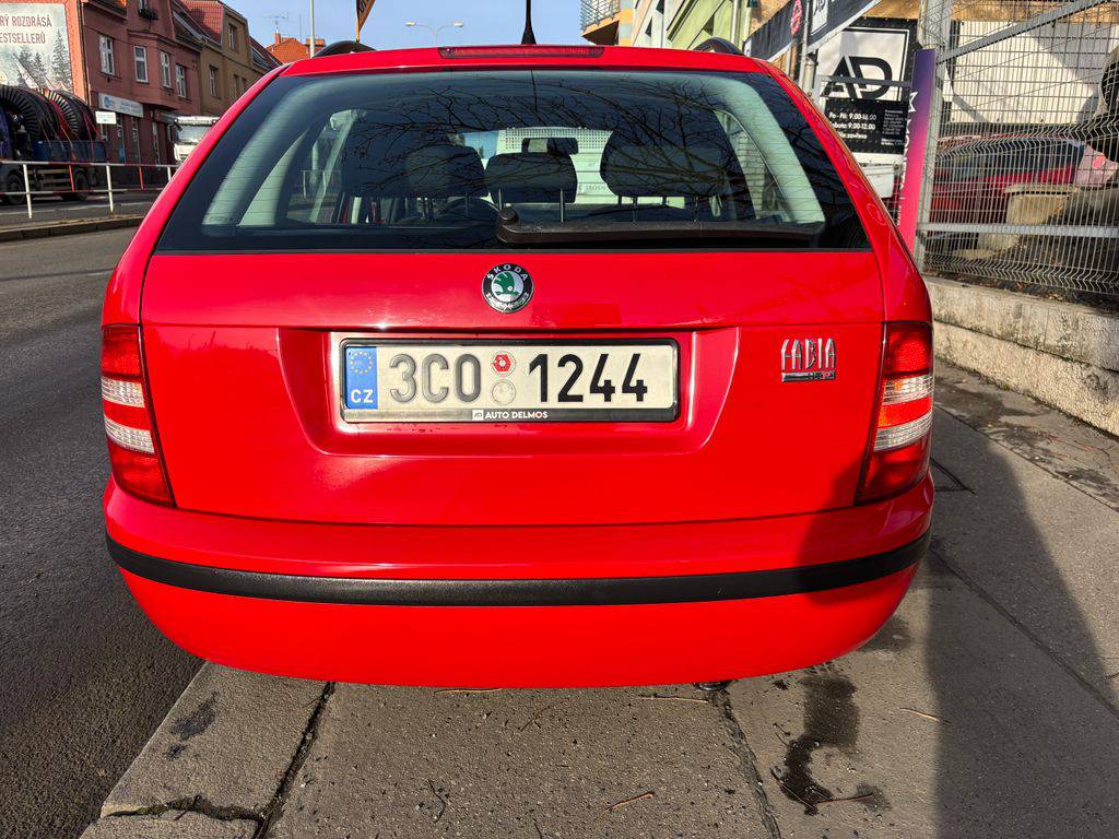 Škoda Fabia 1.2HTP/2006/1MAJ.ČR.S.KNIHA