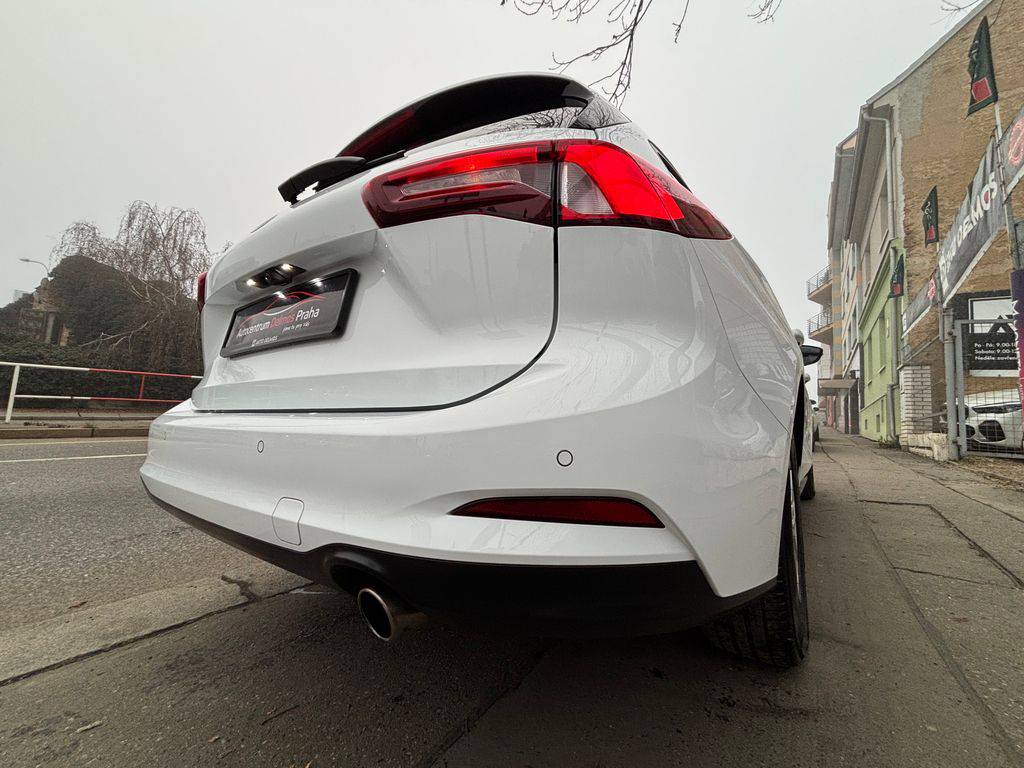 Ford Focus 1.5EB/2023/1MAJ,COOL-ZÁRUKA24