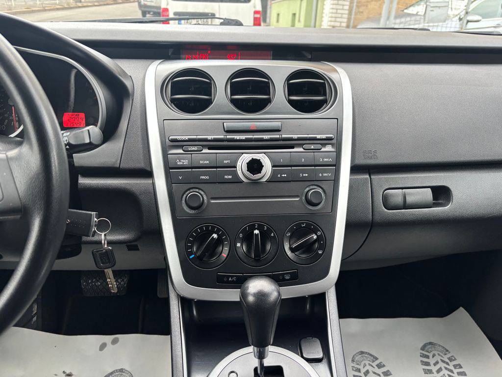 Mazda CX-7 2.3DISI-AT,1MAJ-4X2-S.KNIHA