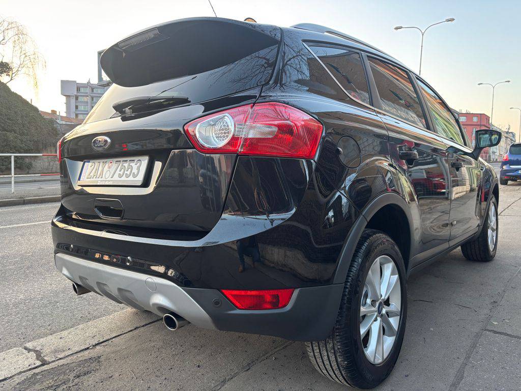 Ford Kuga 2.5T/2013/AT-4X4-TITANIUM