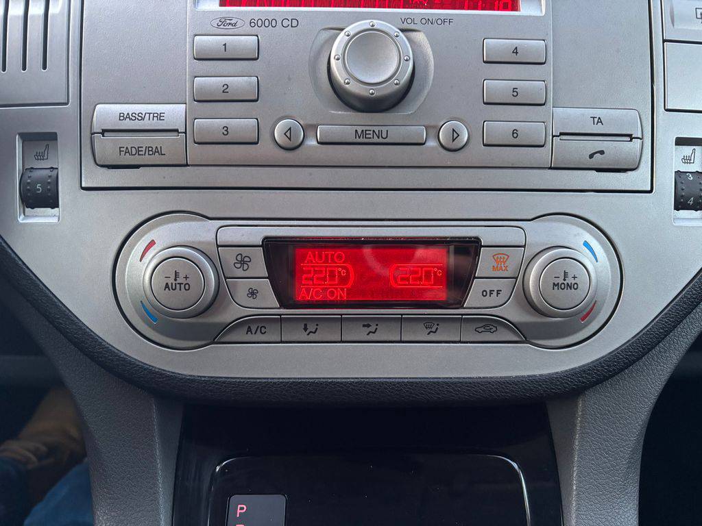 Ford Kuga 2.5T/2013/AT-4X4-TITANIUM