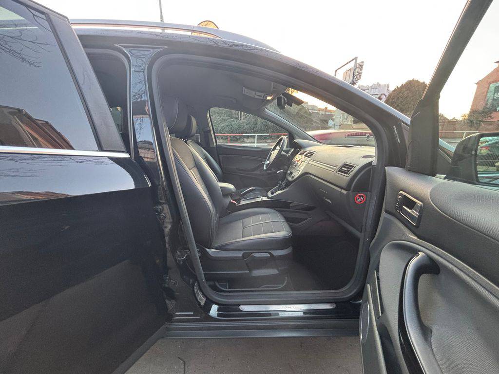 Ford Kuga 2.5T/2013/AT-4X4-TITANIUM