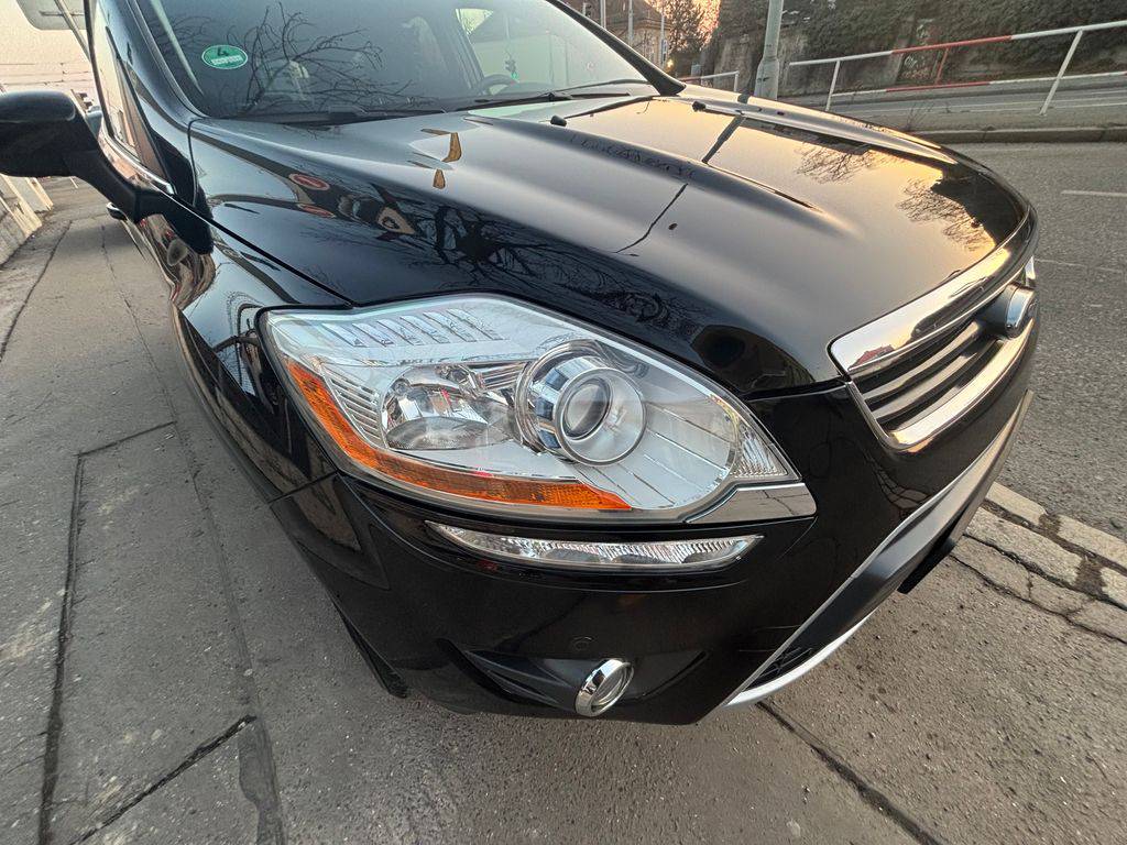 Ford Kuga 2.5T/2013/AT-4X4-TITANIUM