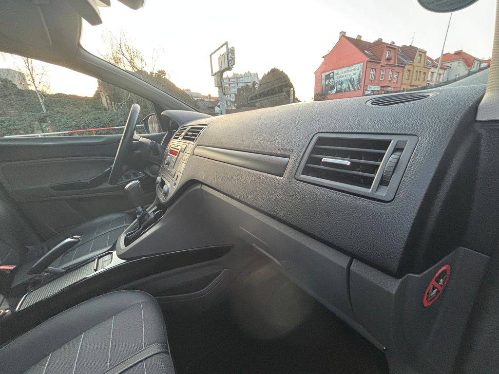 Ford Kuga 2.5T/2013/AT-4X4-TITANIUM