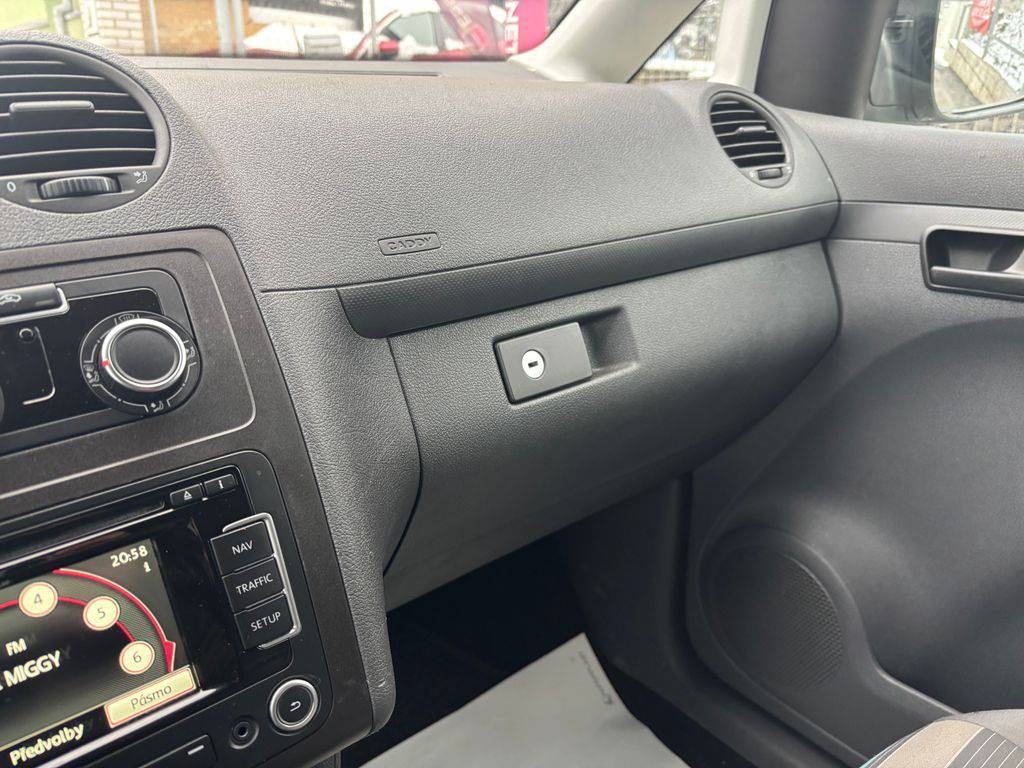 Volkswagen Caddy 1.6TDI/2013/5MÍST-MAXI-DPH-1MA