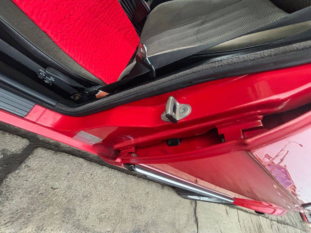 BMW 318 E30-318i/1986/2.maj. garážován