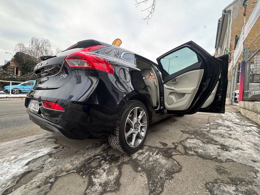 Volvo V40 D2/2016/AT-OCEAN RACE-ZÁRUKA24