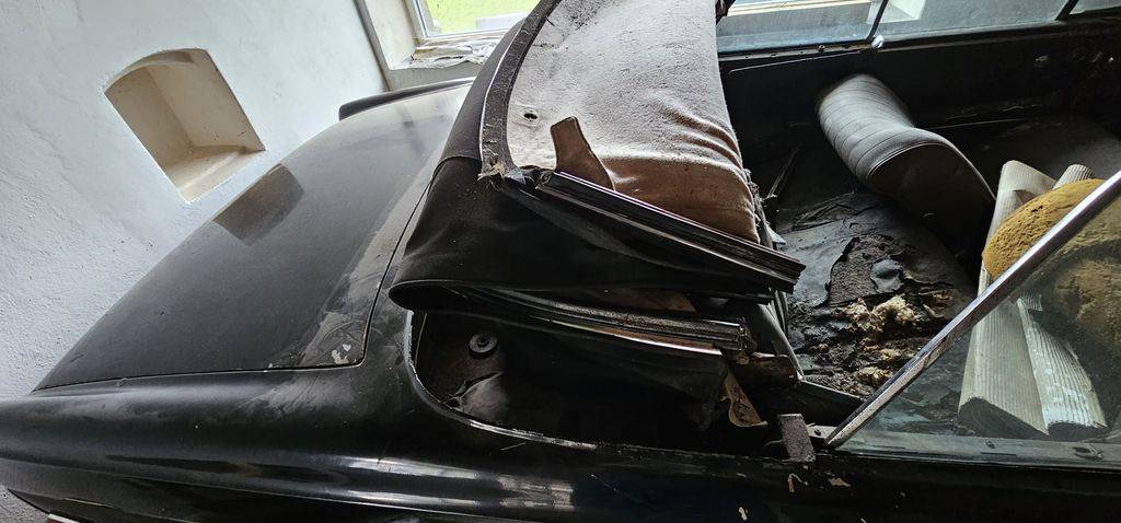 Mercedes-Benz 220 SE CABRIO/W111/1963/88kW/2.2V6