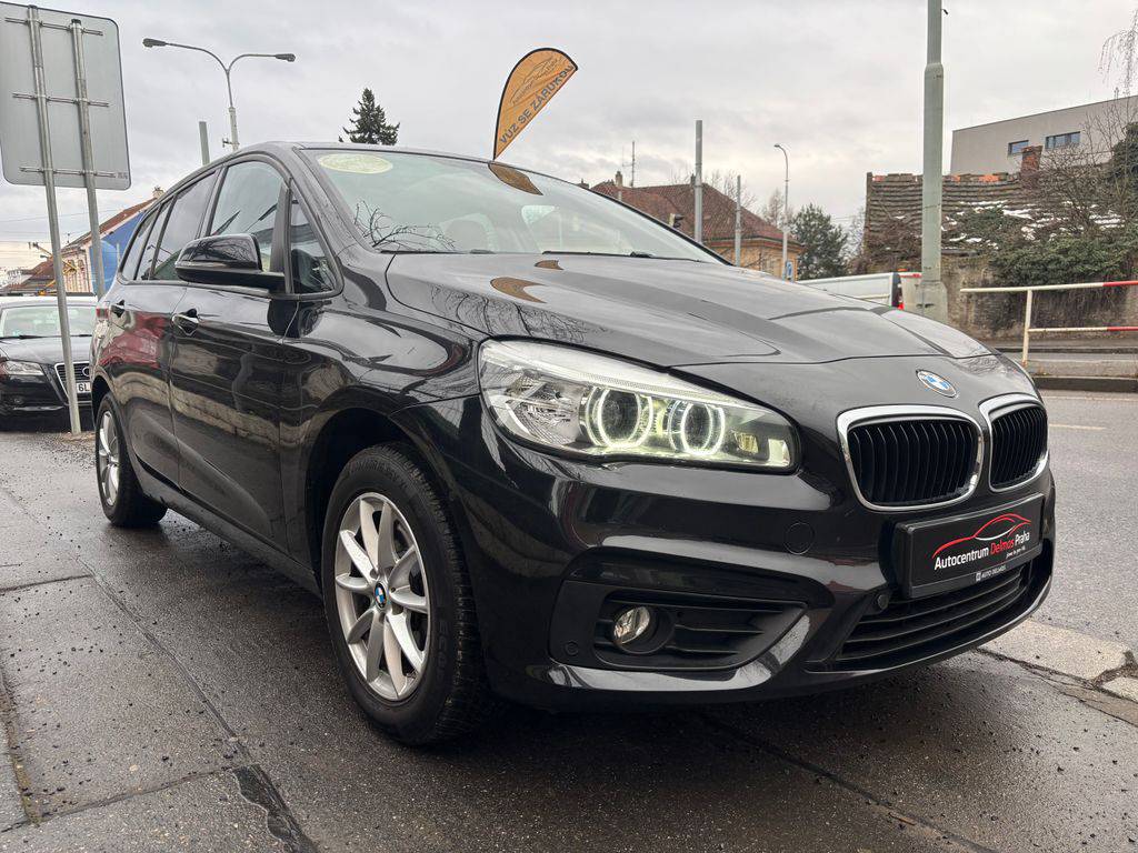 BMW 218 218d/2017/1MAJ-SPORT PACKET,ZÁ