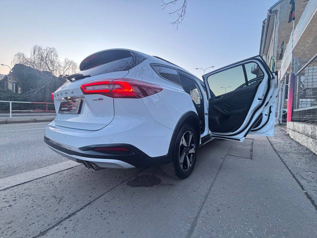 Ford Focus 1.0EB/2023/Active-1MAJ-MAN6-S.