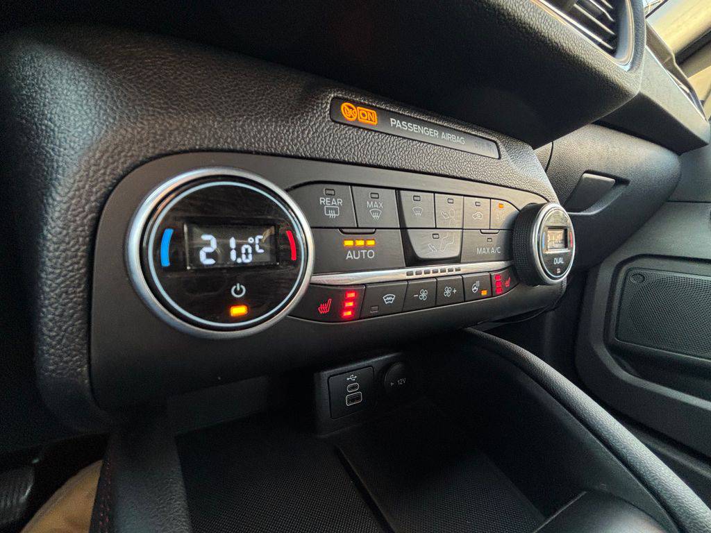 Ford Kuga 1.5EB/2023/ST-LINE,1MAJ-ZÁRUKA