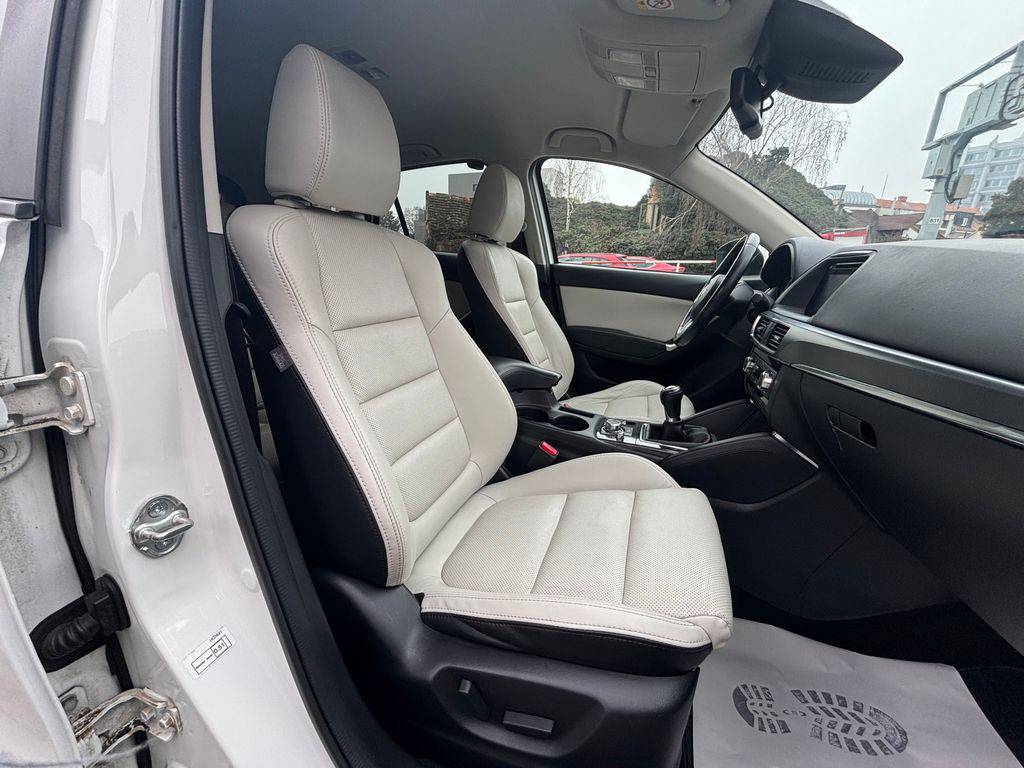 Mazda CX-5 2.2D/2017/MAN6,4X4,1MAJ-ZÁRUKA