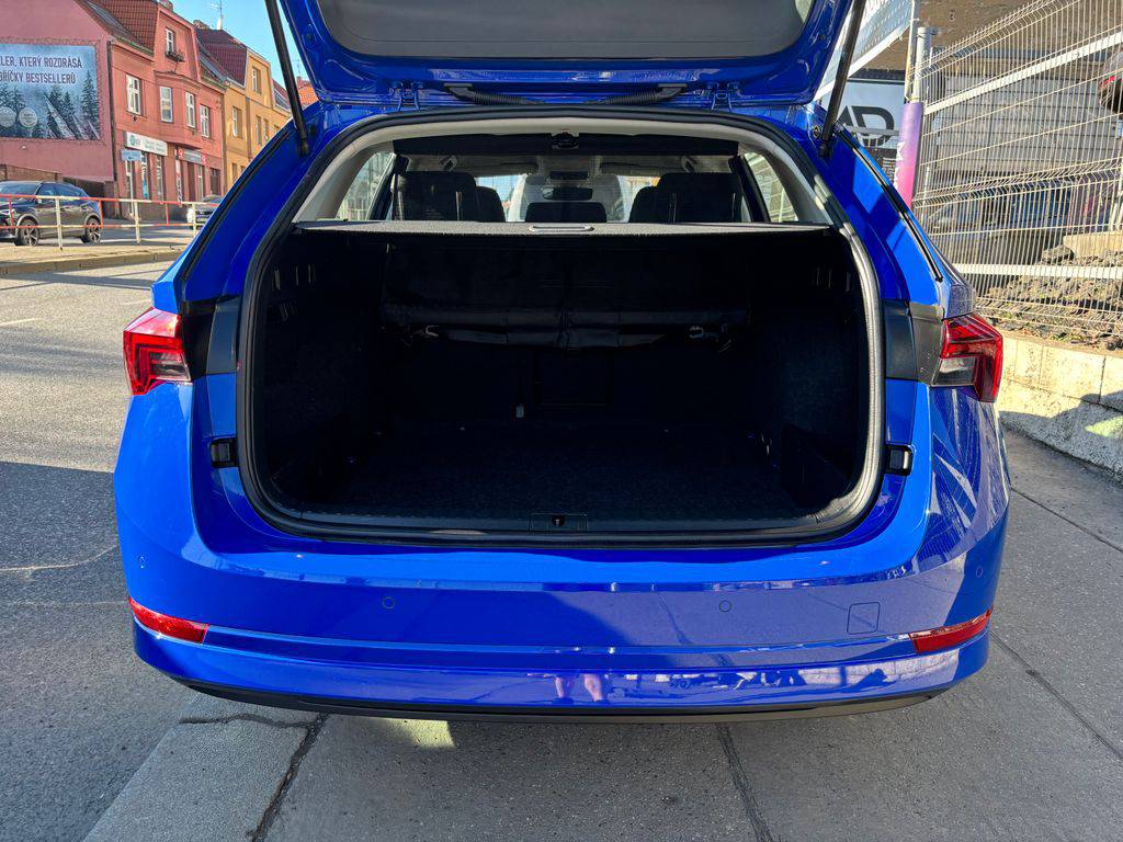 Škoda Octavia 1.5TSI/2022/STYLE,1MAJ,DPH,MAN