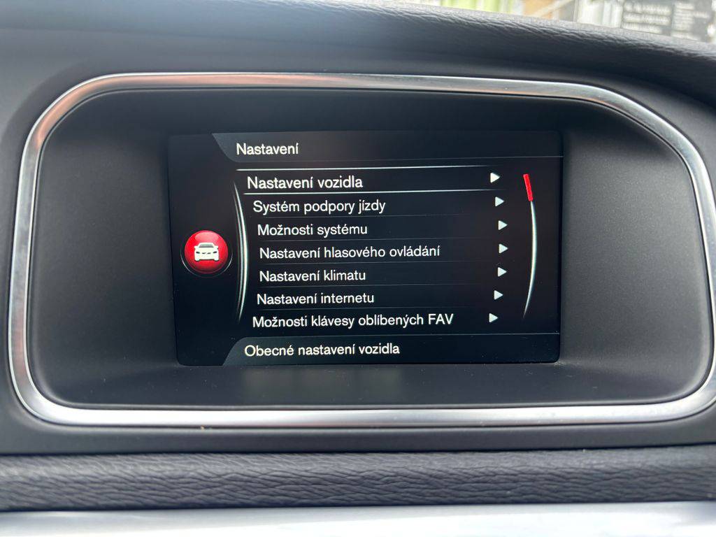 Volvo V40 D2/2016/AT-OCEAN RACE-ZÁRUKA24