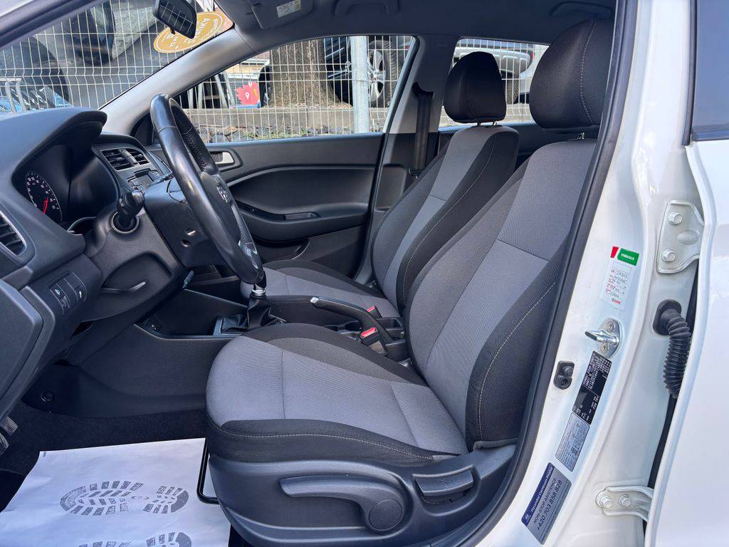 Hyundai i20 1.2i/2019/CLUB+ČR-ZÁRUKA 12MĚS