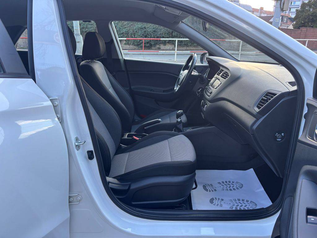 Hyundai i20 1.2i/2019/CLUB+ČR-ZÁRUKA 12MĚS