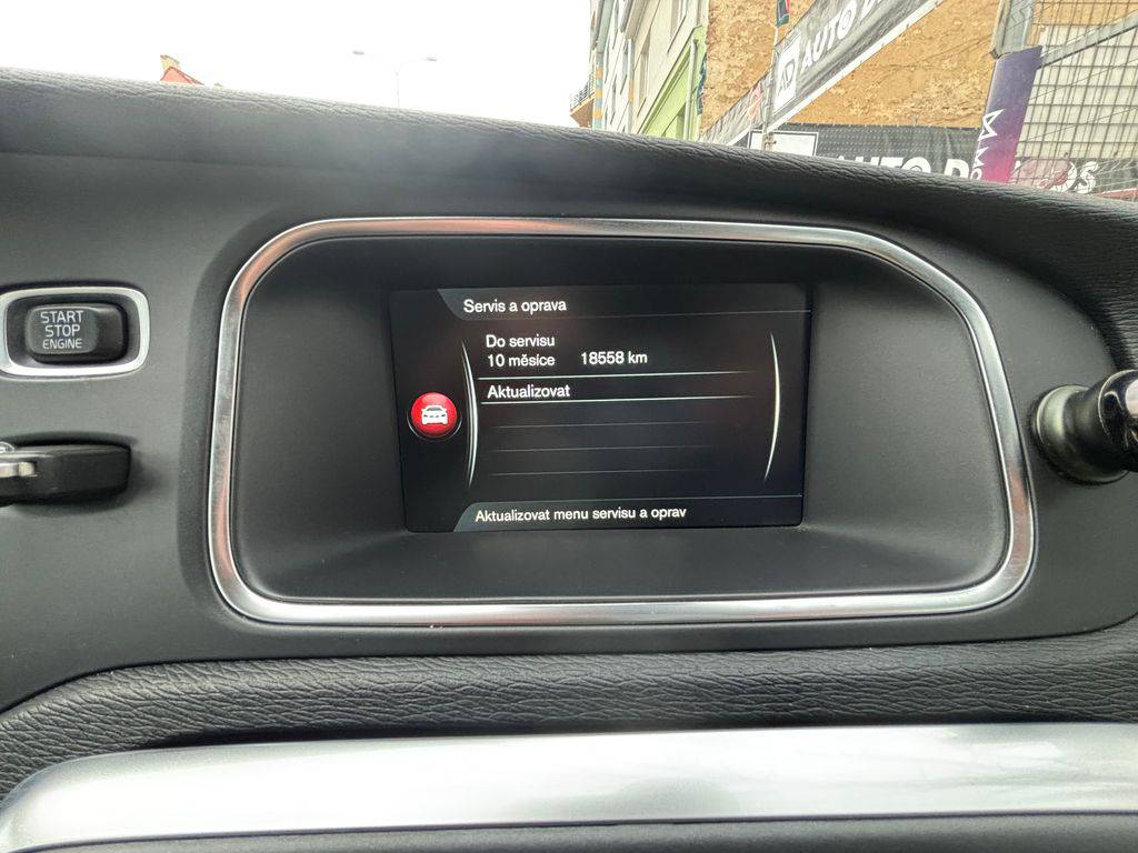 Volvo V40 D2/2016/AT-OCEAN RACE-ZÁRUKA24