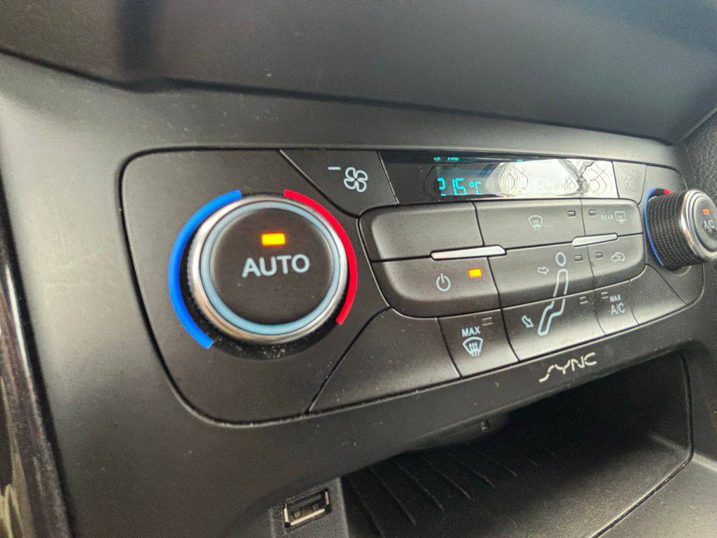 Ford Focus 2.0TDCi/2016/SPORT-2MAJ-NAVI-Z