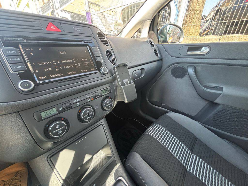 Volkswagen Golf Plus 1.4TSi/2009/DSG-2MAJ-S.KNIHA