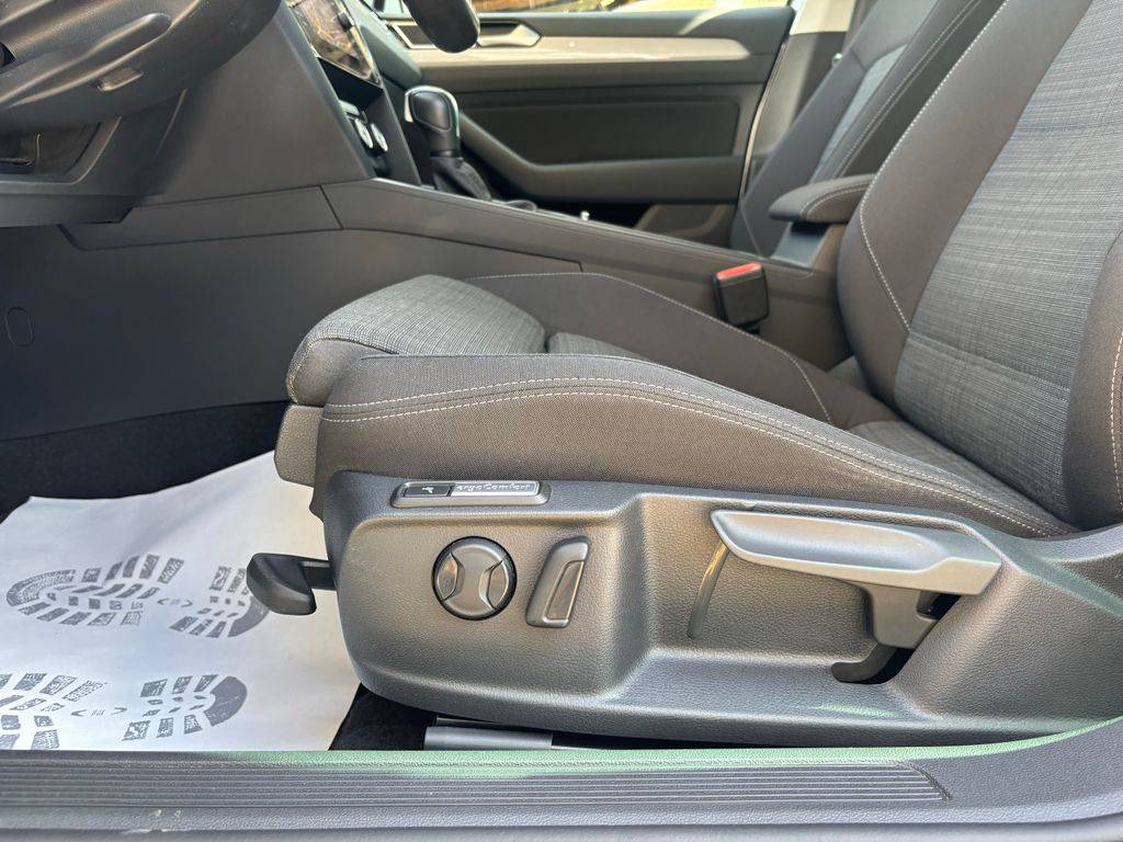 Volkswagen Passat 2.0TDI/2021/AT,1MAJ-ZÁRUKA 24M