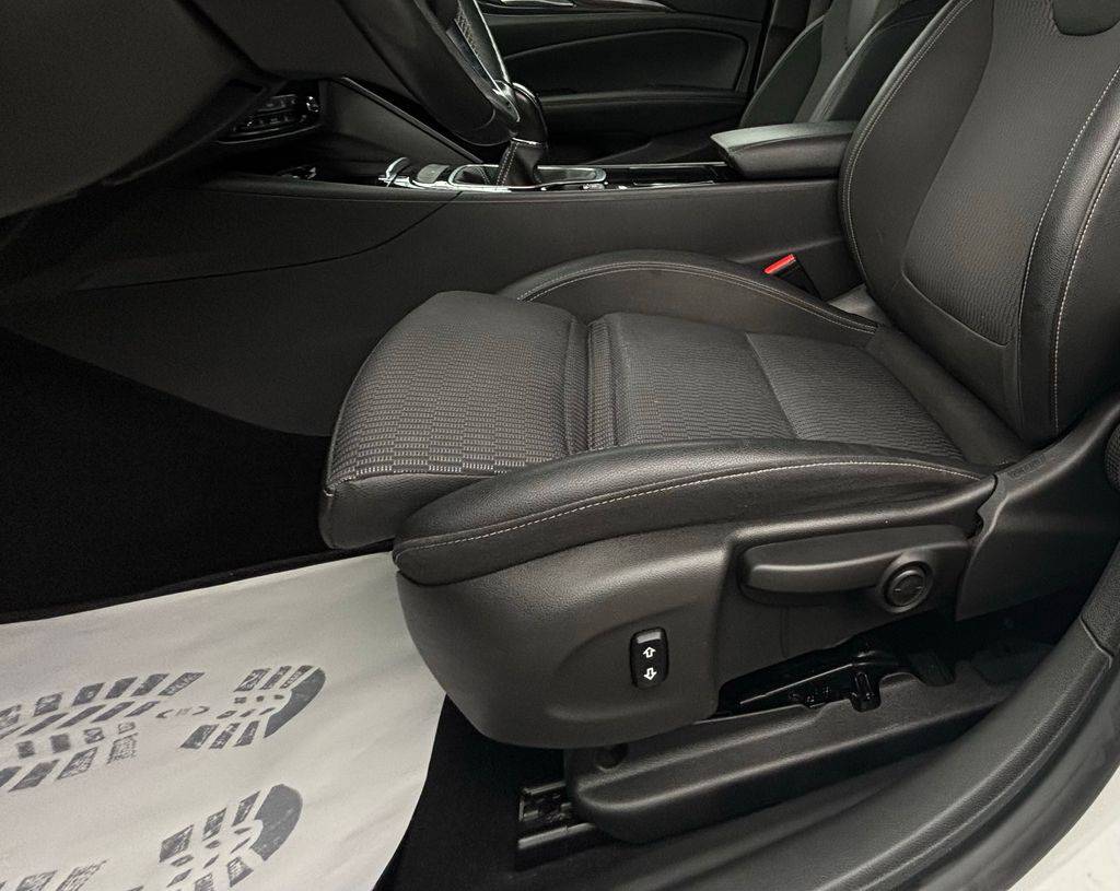 Opel Insignia 2.0CDTi/2022/1MAJ,DPH-SPORT-ZÁ