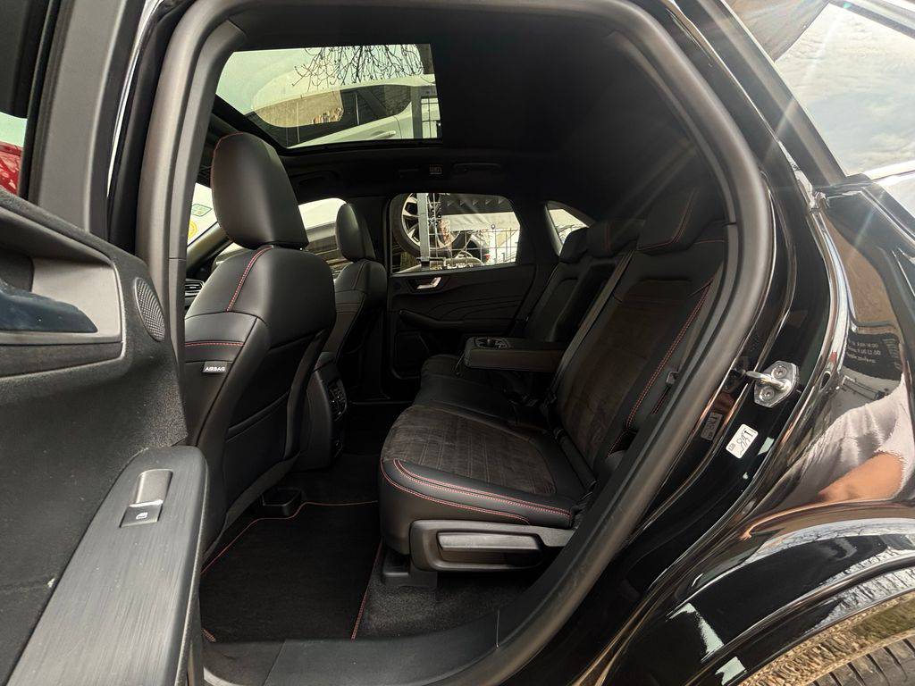 Ford Kuga 2.5PHEV/2023/ST-Line X-1MAJ