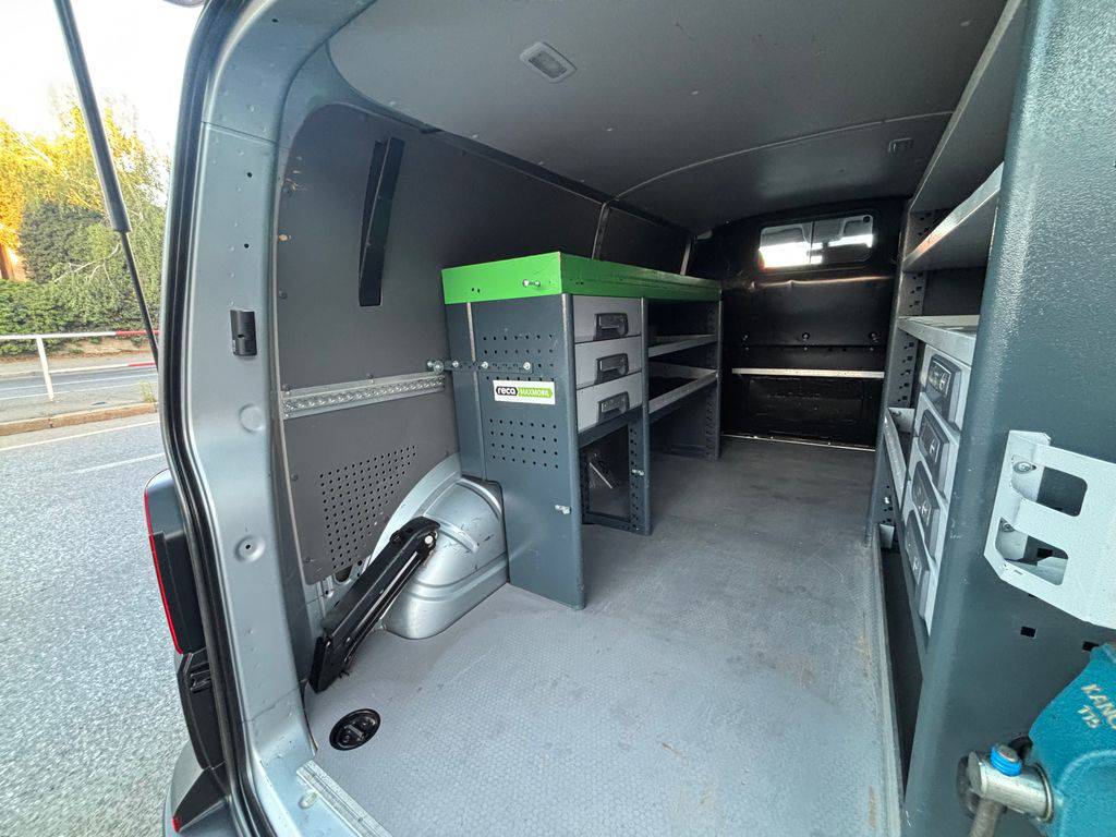 Volkswagen T5 Transporter 2.0TDI 6.1/2021/110KW-LONG