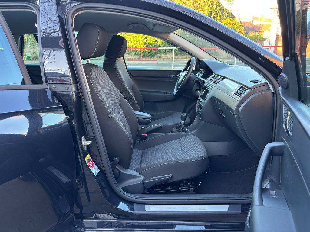 Škoda Rapid 1.6TDI/2014/ELEG.1MAJ-ZÁRUKA12