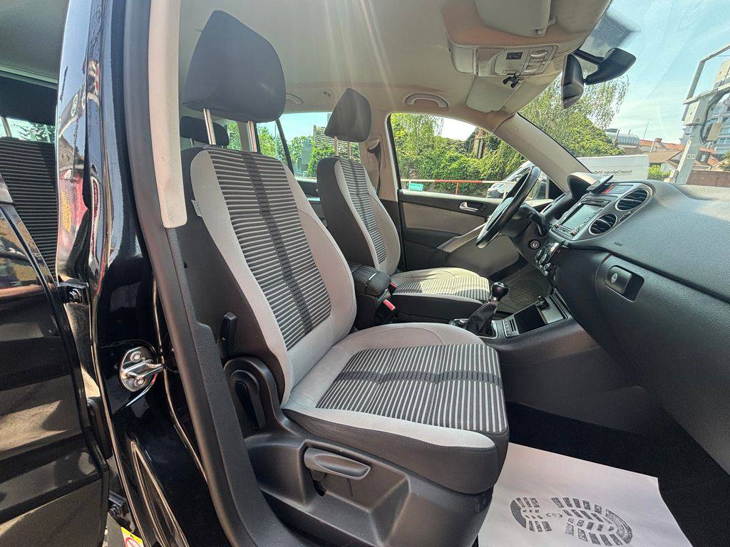 Volkswagen Tiguan 2.0TD/2010/CZ-SPORT-TAŽNÉ-MAN6