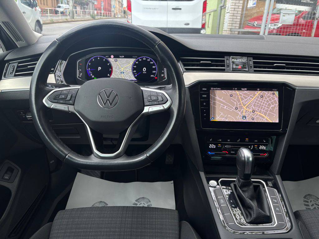 Volkswagen Passat 1.5TSI/2022/1MAJ,WEBASTO-ZÁRUK