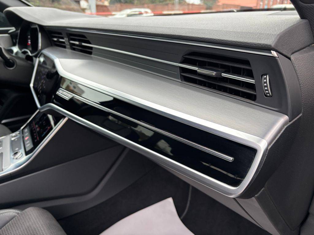 Audi A6 55TFSIe/2021/4X4,S-LINE-270FK6