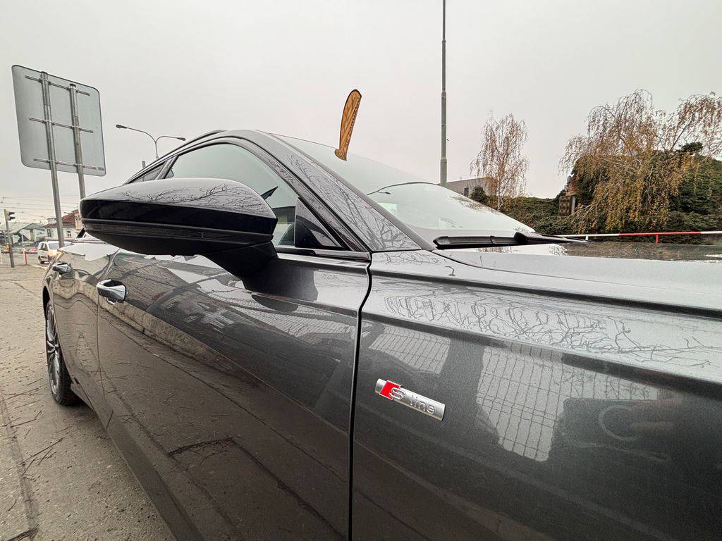 Audi A6 55TFSIe/2021/4X4,S-LINE-270FK6