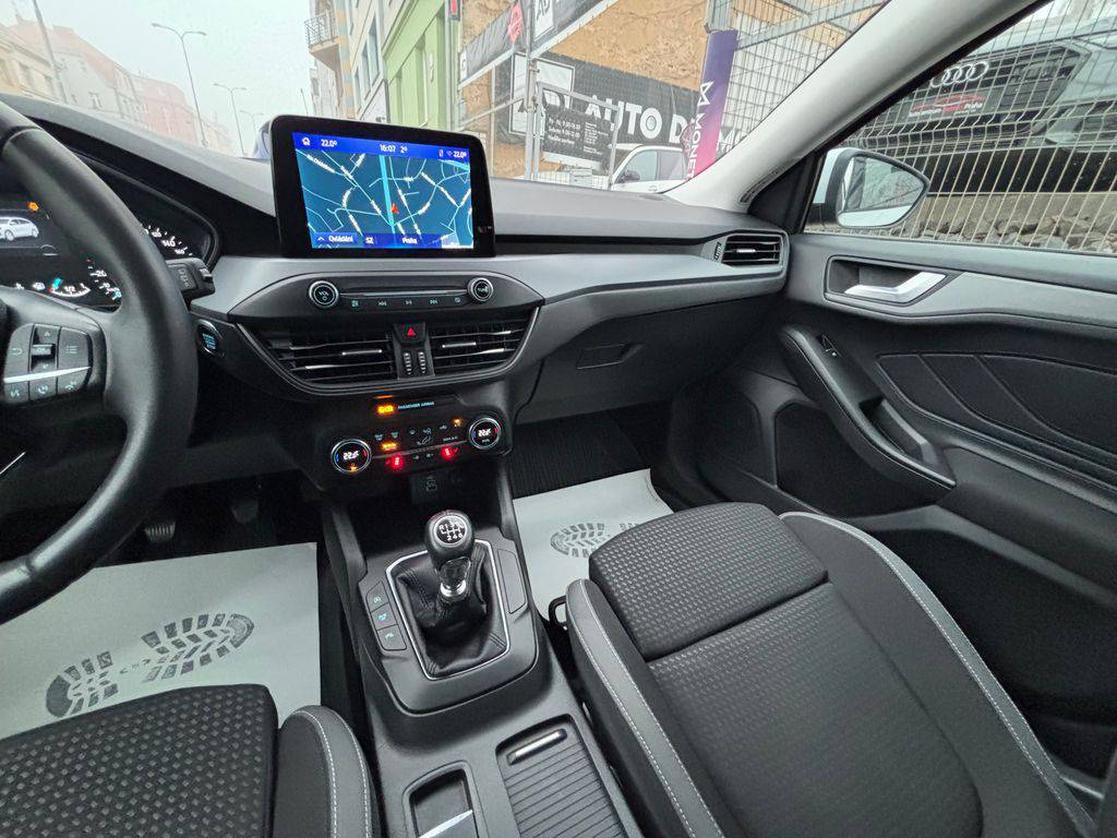 Ford Focus 1.5EB/2023/1MAJ,COOL-ZÁRUKA36