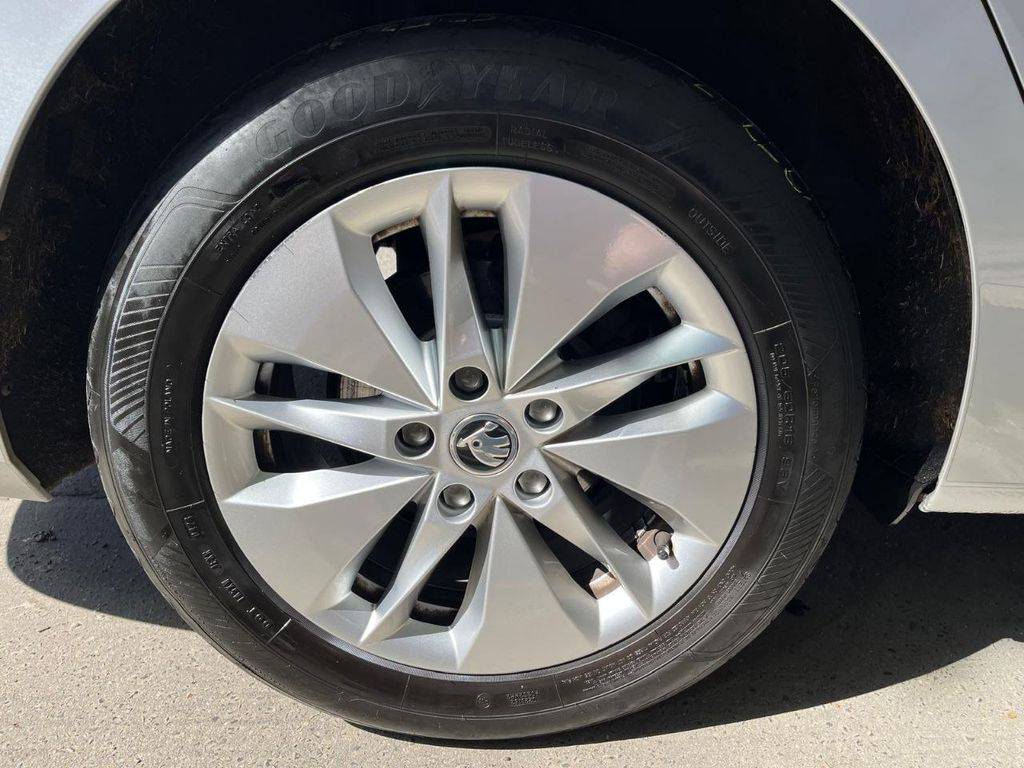 Škoda Octavia 2.0TDI-85KW/2022/1M,MAN6-ZÁRUK
