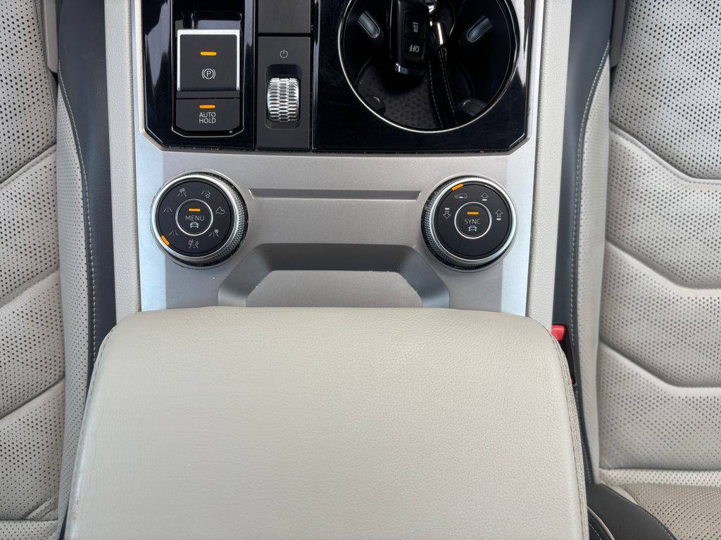 Volkswagen Touareg 3.0TDi-2020-CZ-1MAJ-DPH-WEBAST