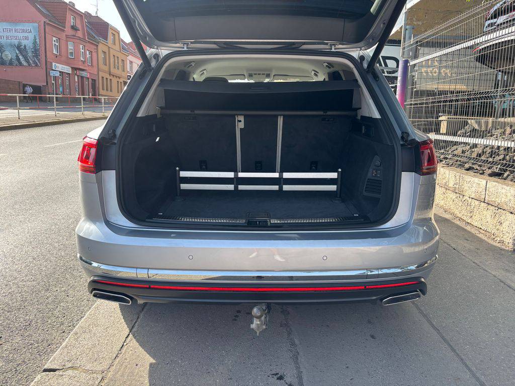 Volkswagen Touareg 3.0TDi-2020-CZ-1MAJ-DPH-WEBAST