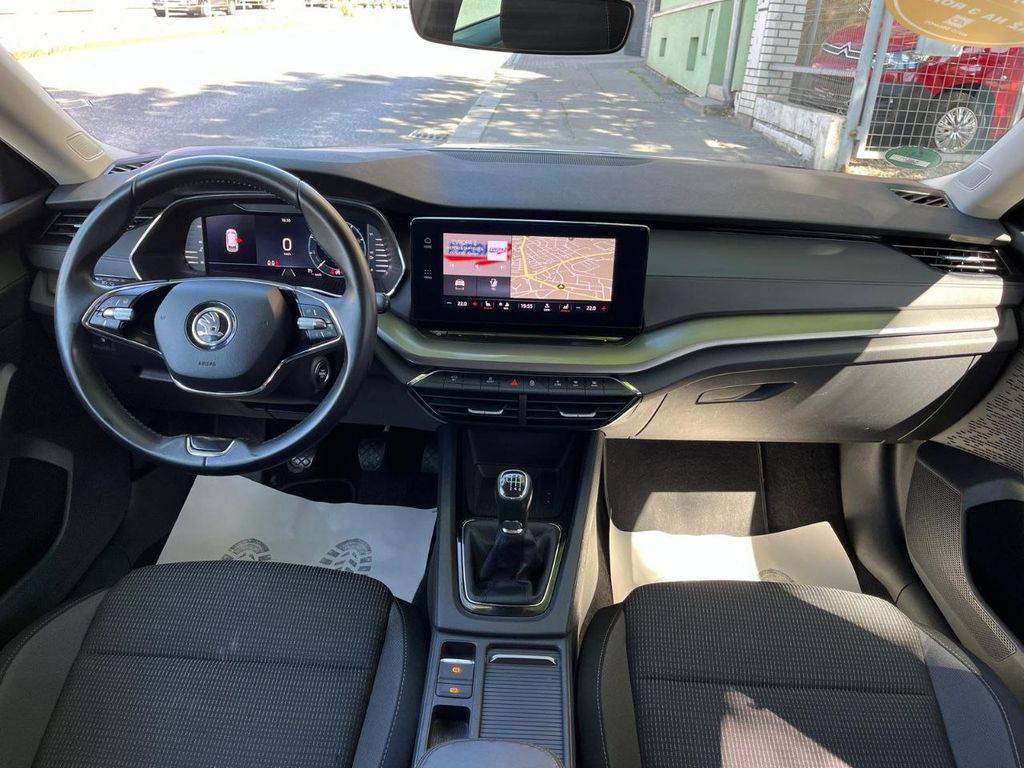 Škoda Octavia 2.0TDI-85KW/2022/1M,WEBASTO-ZÁRUKA